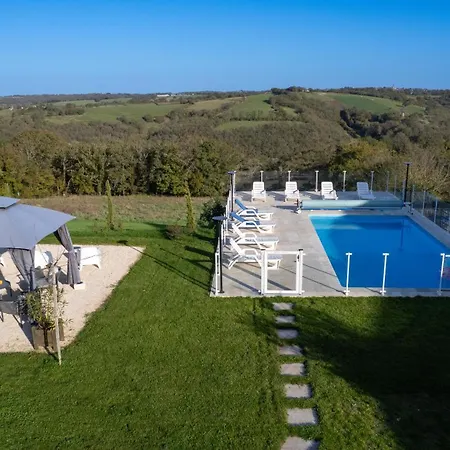Grange Avec Vue, Proche De Sarlat, Calme Et Depaysement Au Coeur Du Lot Beaumat