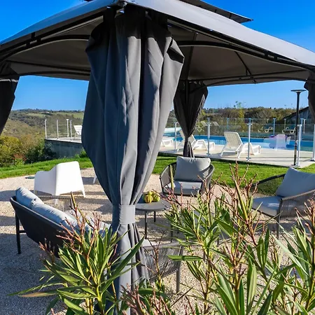 Grange Avec Vue, Proche De Sarlat, Calme Et Depaysement Au Coeur Du Lot بيت للعطل Beaumat