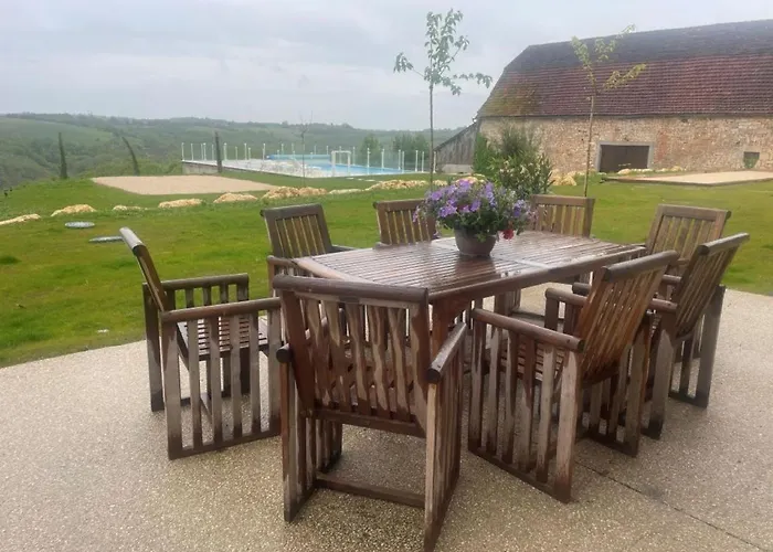 بيت للعطل Grange Avec Vue, Proche De Sarlat, Calme Et Depaysement Au Coeur Du Lot