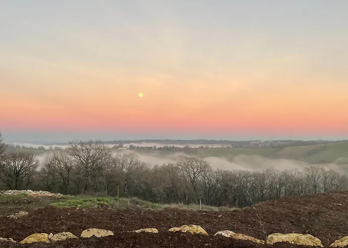 Grange Avec Vue, Proche De Sarlat, Calme Et Depaysement Au Coeur Du Lot بيت للعطل