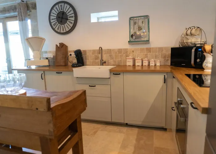 Grange Avec Vue, Proche De Sarlat, Calme Et Depaysement Au Coeur Du Lot بيت للعطل